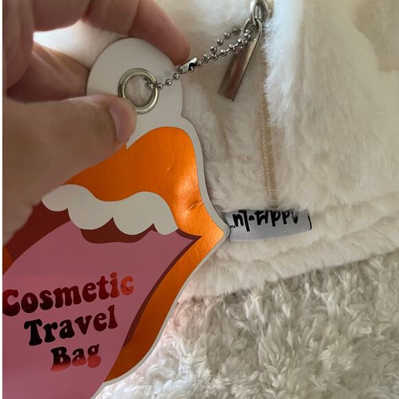 Lifestyle Products White Soft Fuzzy Embroidered Cosmetic Travel Bag NEW Makeup - Picture 8 of 9